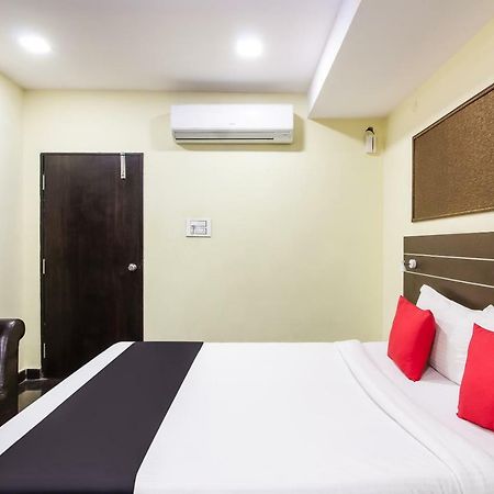 Hôtel Capital O 60233 Brij Ki Rasoi Deluxe à Lucknow Extérieur photo