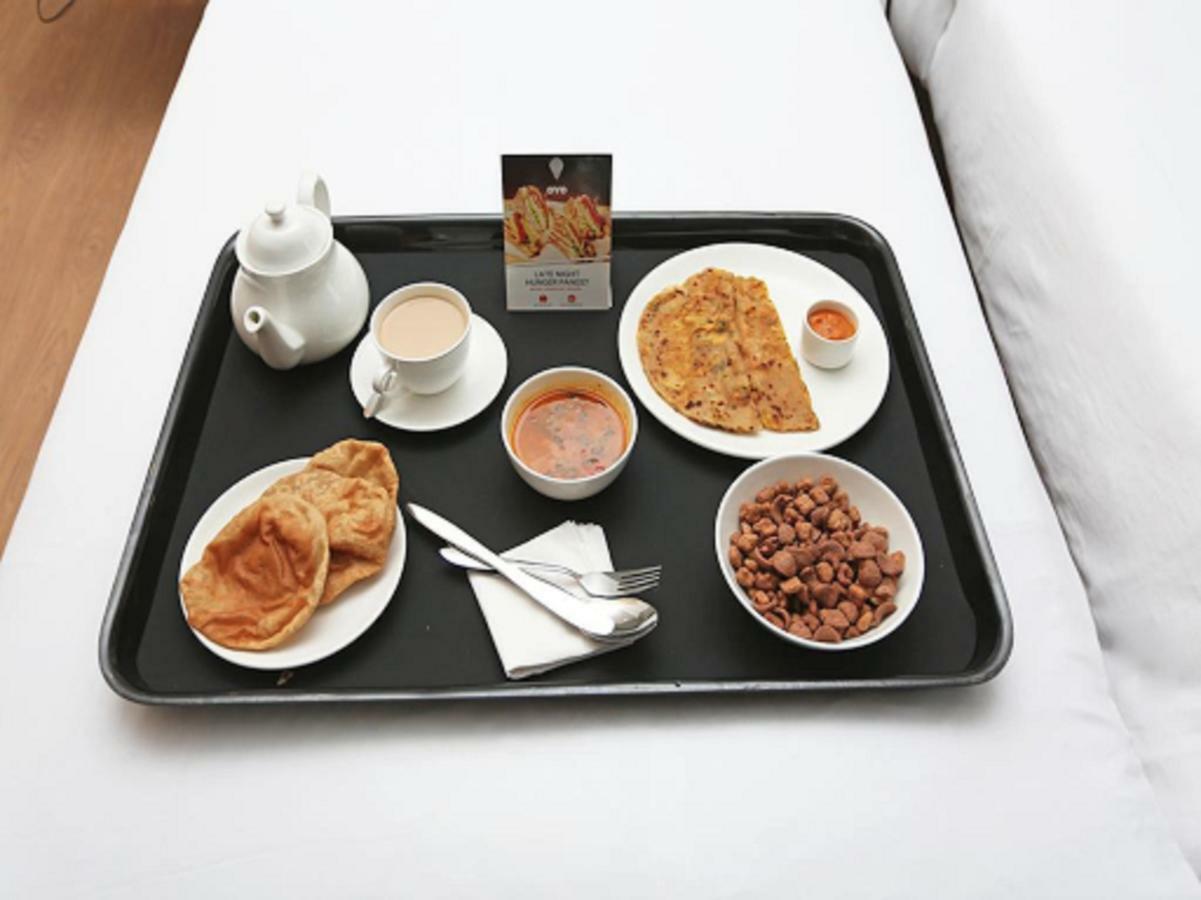 Hôtel Capital O 60233 Brij Ki Rasoi Deluxe à Lucknow Extérieur photo